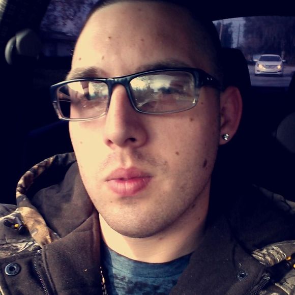 Meet your Posher, Justin - Picture 1 of 1